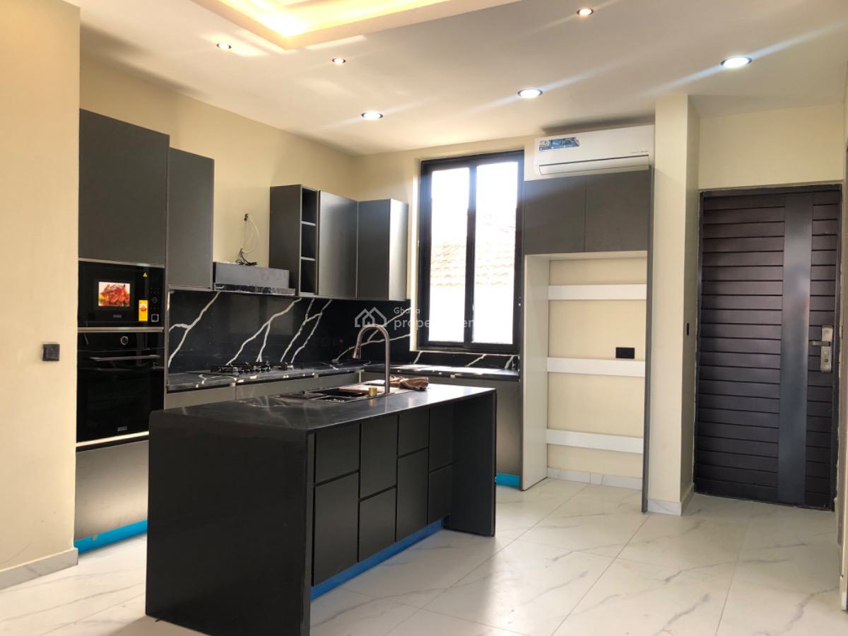 Modern 4 Bedroom with Neat Finishing in a Good Location., East Legon Road, Adenta Municipal, Accra, Detached Duplex for Sale