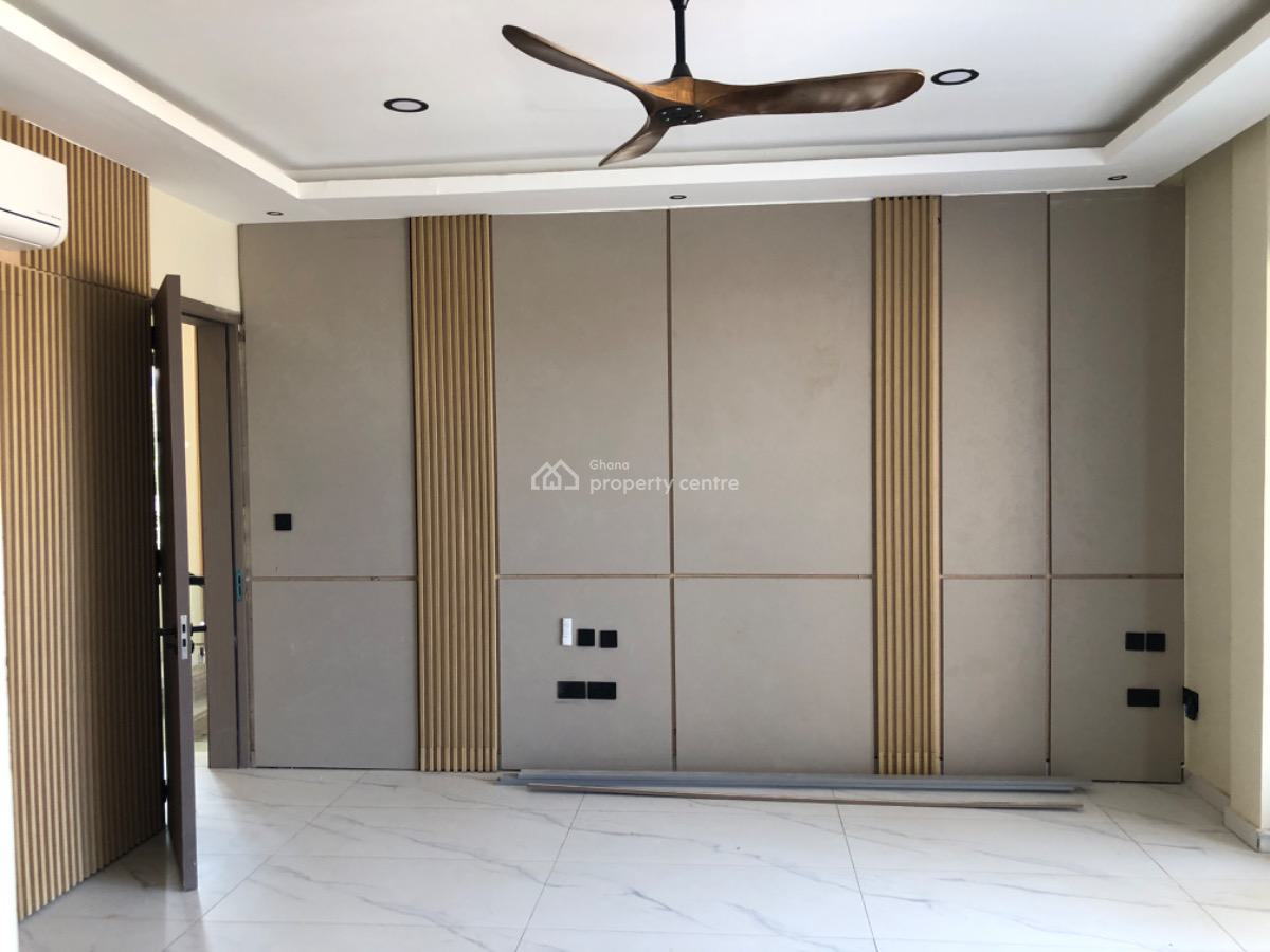 Modern 4 Bedroom with Neat Finishing in a Good Location., East Legon Road, Adenta Municipal, Accra, Detached Duplex for Sale