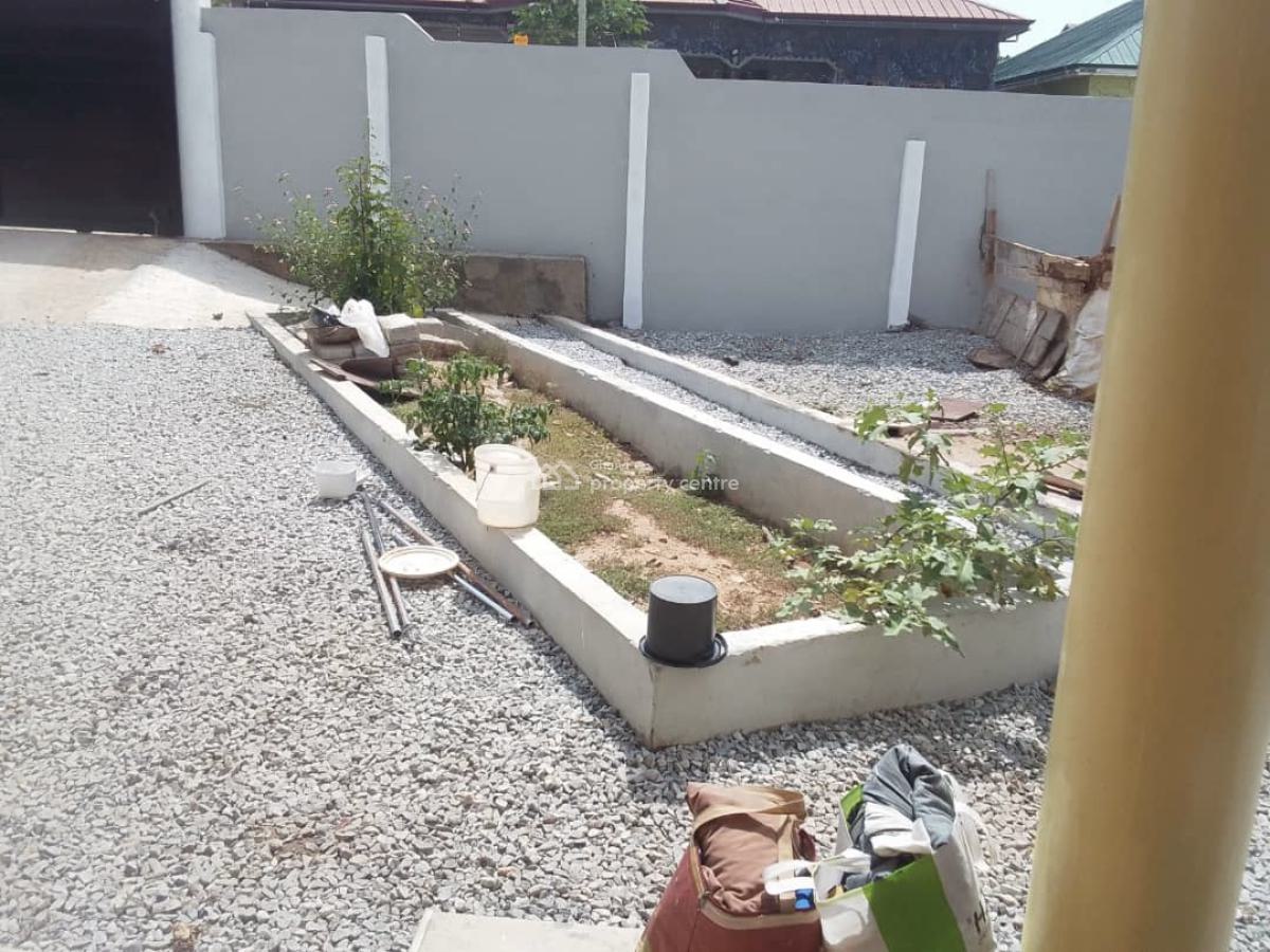 5 Bedrooms, Toll Booth, Kasoa, Awutu-senya East, Central Region, Detached Bungalow for Rent