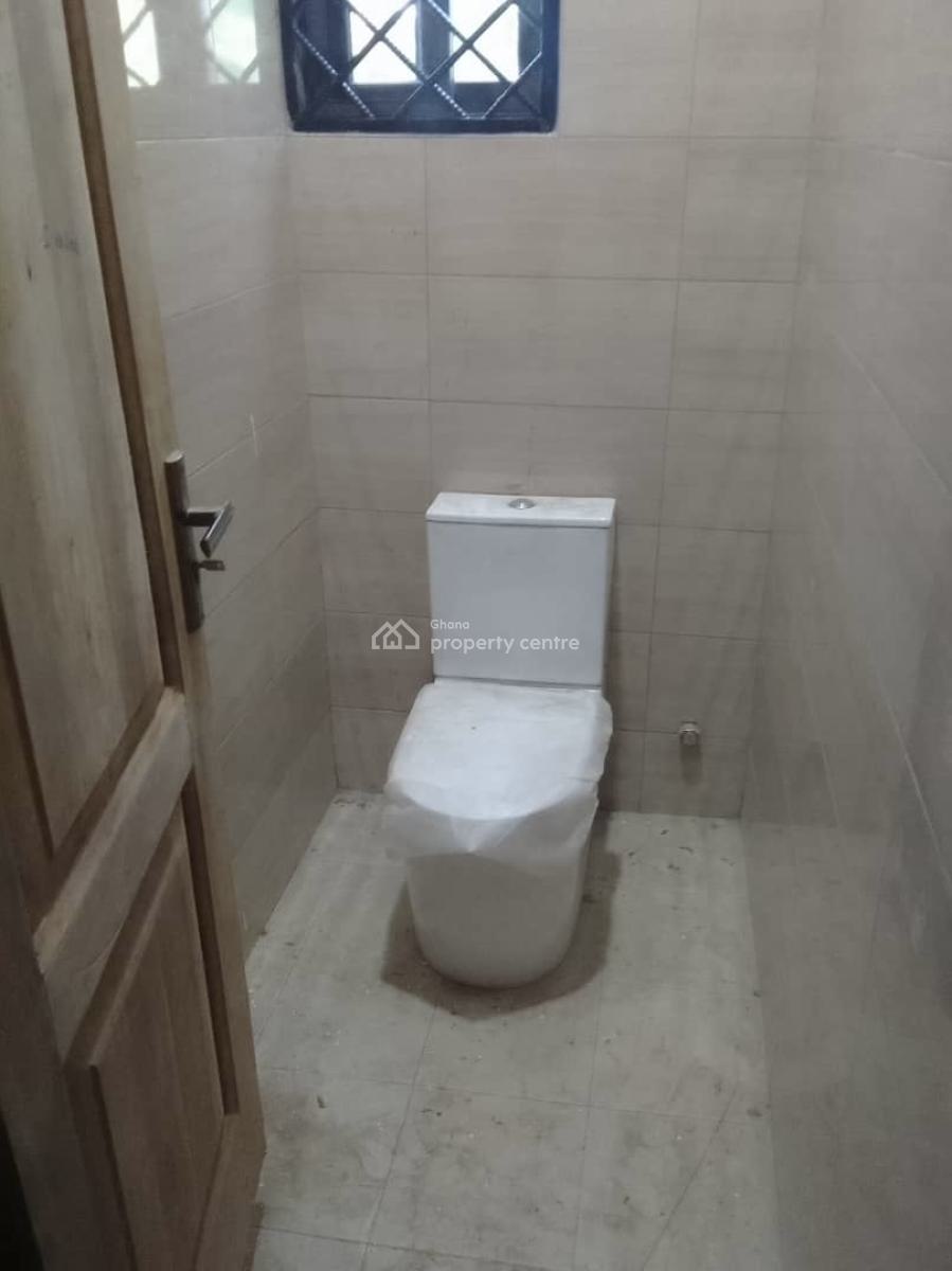 5 Bedrooms, Toll Booth, Kasoa, Awutu-senya East, Central Region, Detached Bungalow for Rent