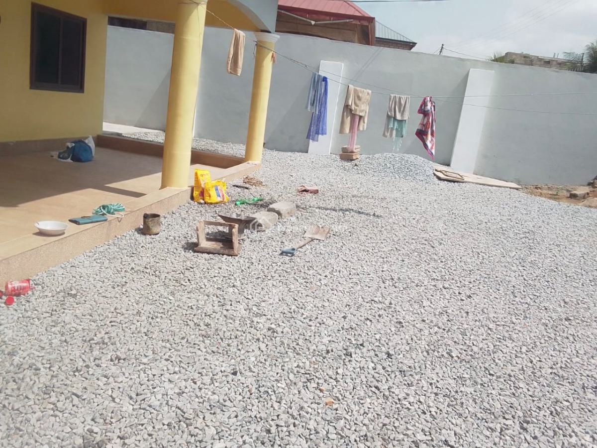 5 Bedrooms, Toll Booth, Kasoa, Awutu-senya East, Central Region, Detached Bungalow for Rent