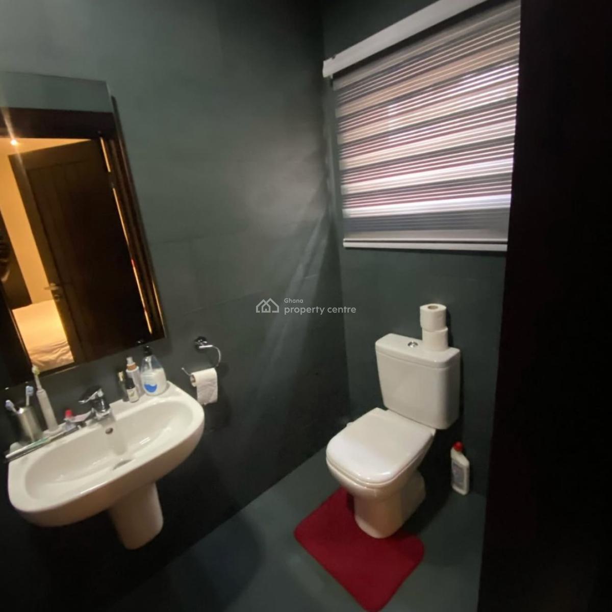 Executive Unfurnished 2 Bedroom, Abelemkpe, Accra, Apartment for Sale