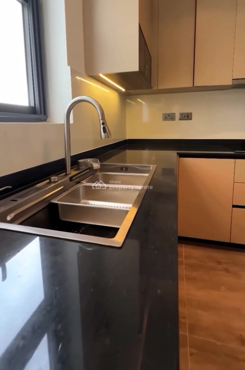 3 Bedroom Town Houses in  a Gated Community, Spintex, Accra Metropolitan, Accra, House for Sale