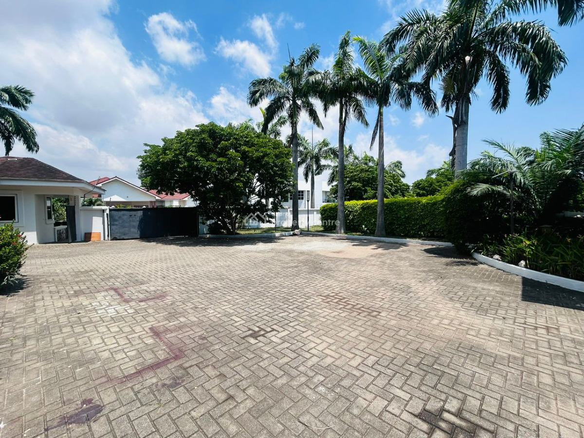 Executive Standalone All Ensuite  4 Bedrooms, East Airport, Airport Residential Area, Accra, House for Sale