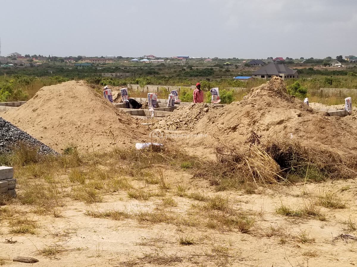 Nice Location Plus Free Corner Walls, Community 25 Mall, Community 25, Tema, Accra, Residential Land for Sale