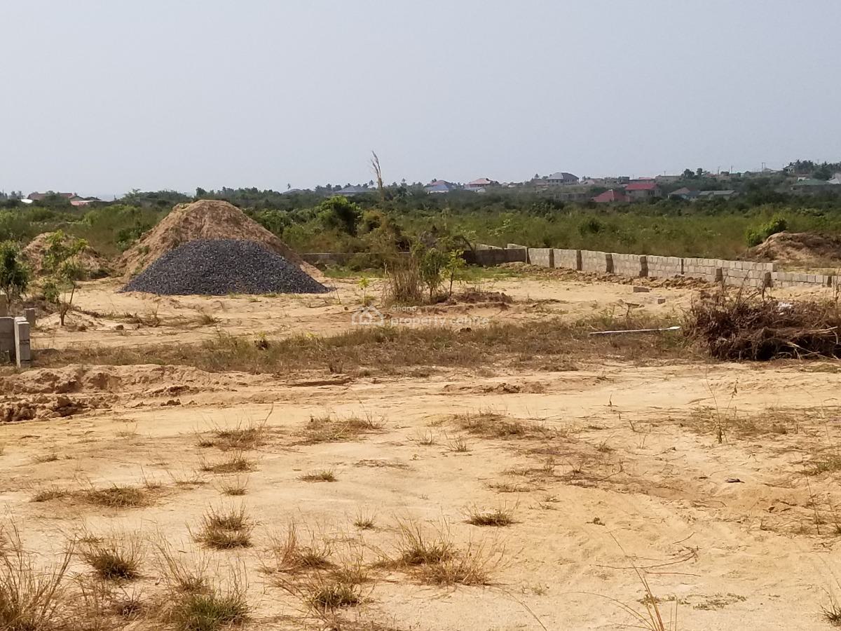 Nice Location Plus Free Corner Walls, Community 25 Mall, Community 25, Tema, Accra, Residential Land for Sale