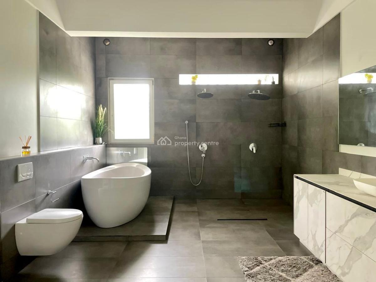 Executive Standalone 5 Bedrooms, East Airport, Airport Residential Area, Accra, House for Sale