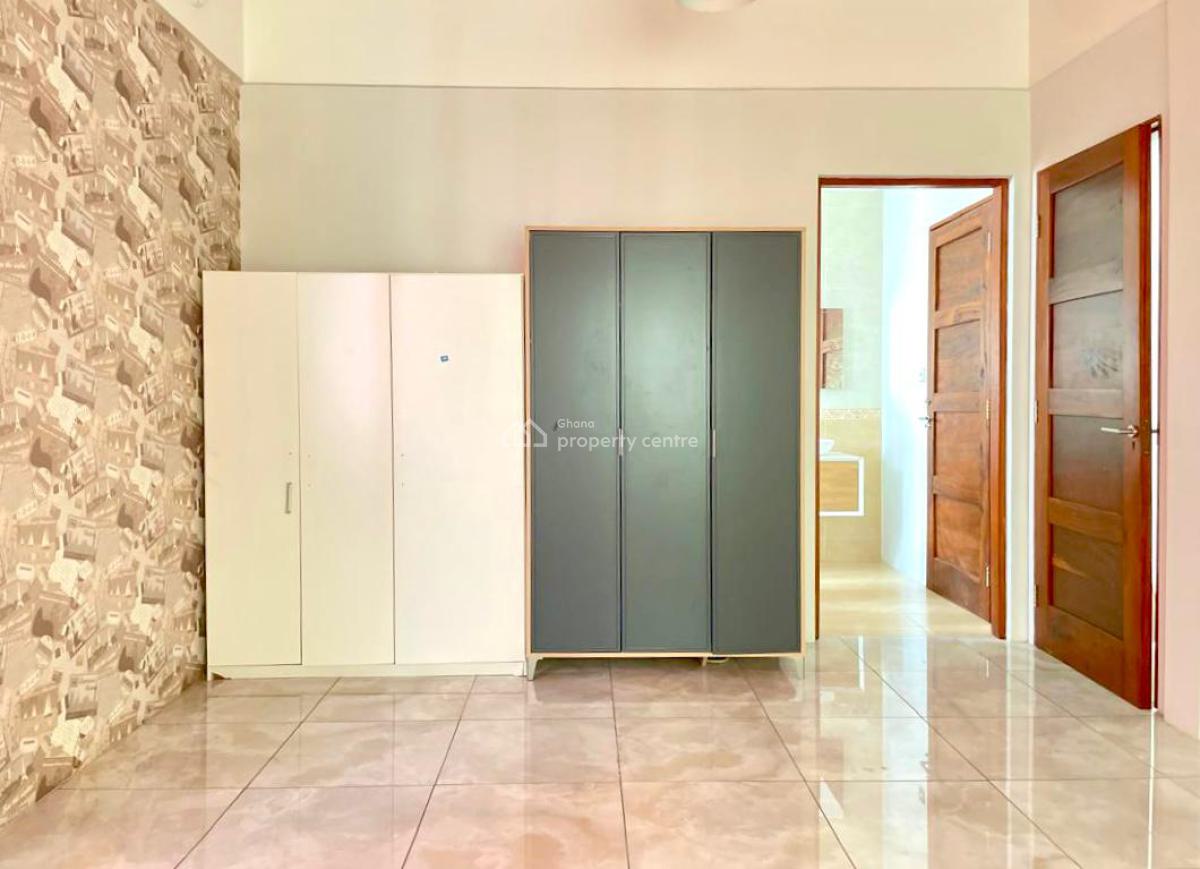 Executive Standalone 5 Bedrooms, East Airport, Airport Residential Area, Accra, House for Sale