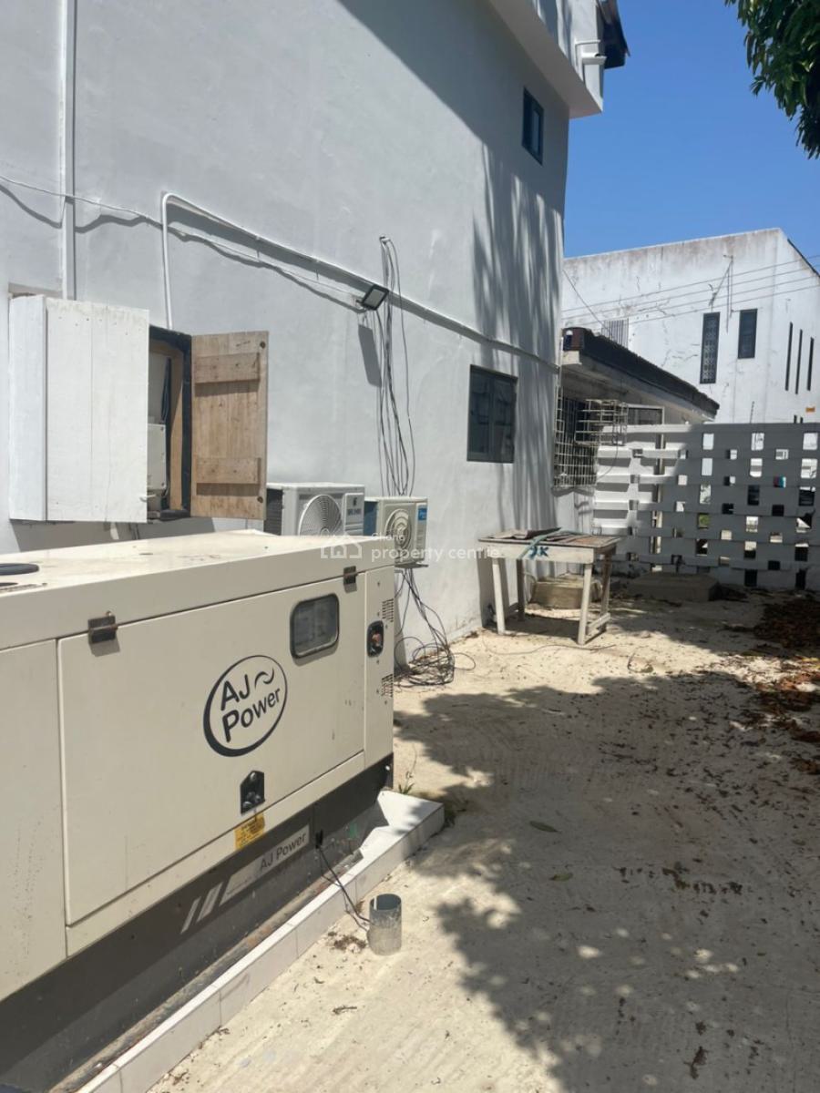 Executive Newly Renovated 4 Bedrooms, Cantonments, Accra, House for Rent