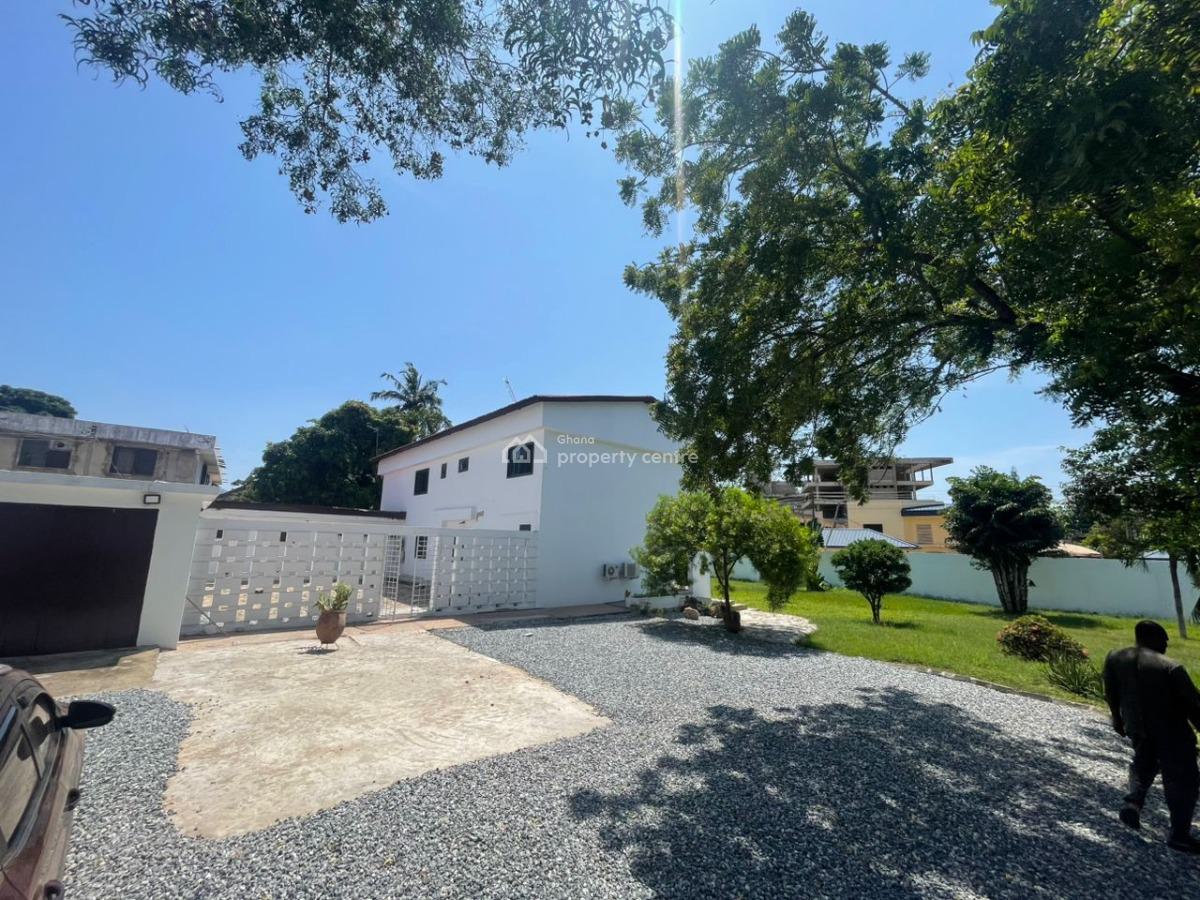 Executive Newly Renovated 4 Bedrooms, Cantonments, Accra, House for Rent