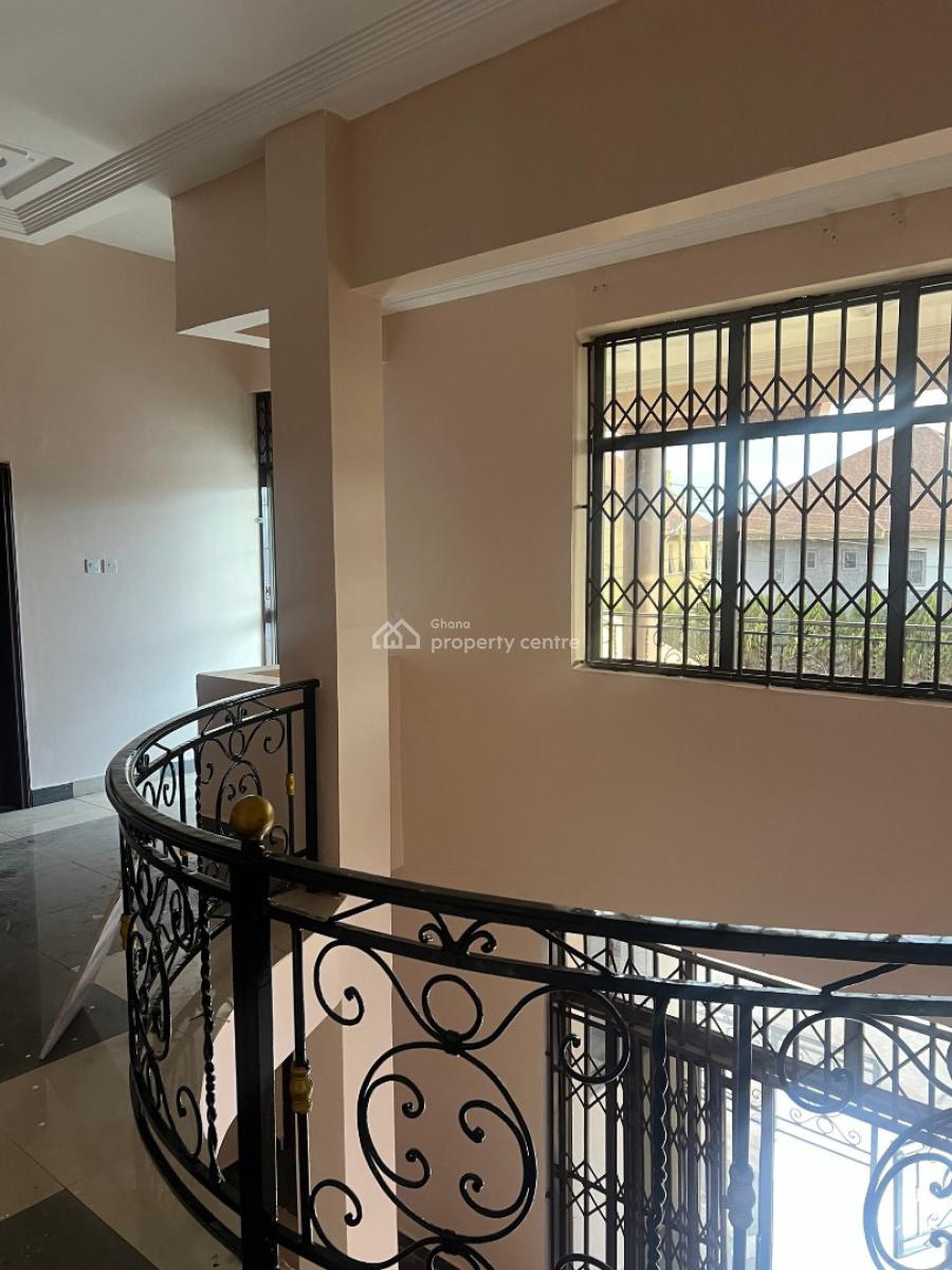 Executive 5 Bedrooms, Afadjato South, Volta Region, House for Sale