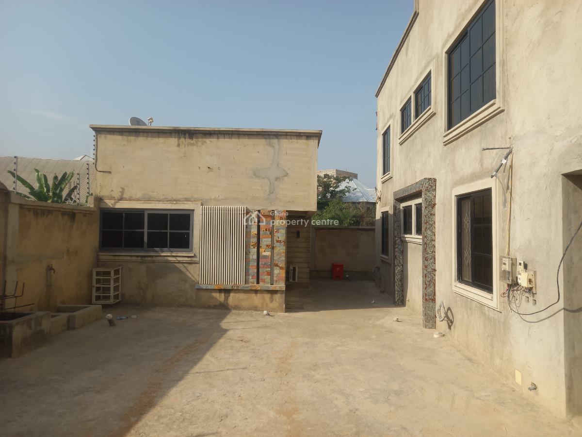 5 Bedrooms, Kenyasi Bosore, on Buokrom Airport Road., Kumasi Metropolitan, Ashanti, House for Sale