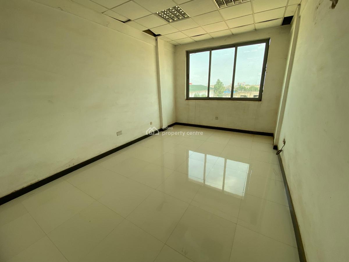 Warehouse with Showroom in Tema Community25, Tema Community25, Tema, Accra, Warehouse for Sale