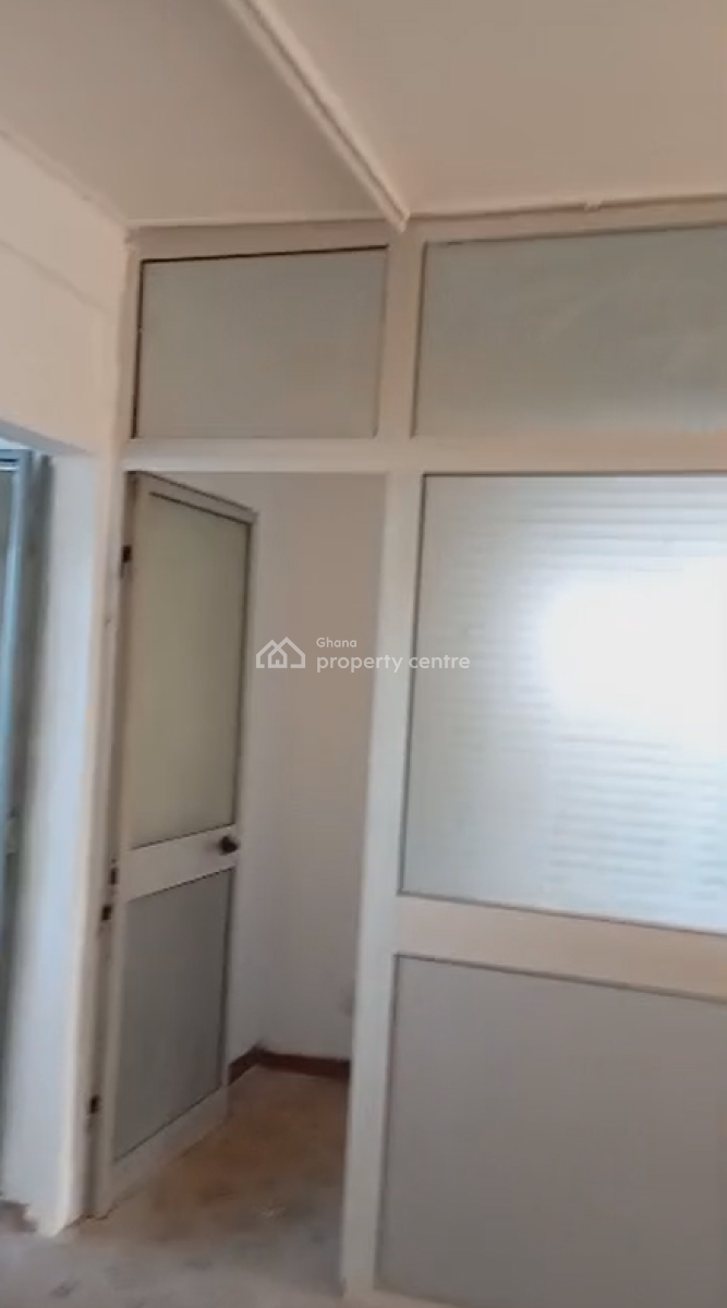 Particulier Loue -- Appartement Moderne Au Cœur De Ouagadougou, Ouagadougou Cité an 3, Accra Metropolitan, Accra, Single Room Self Contained for Rent