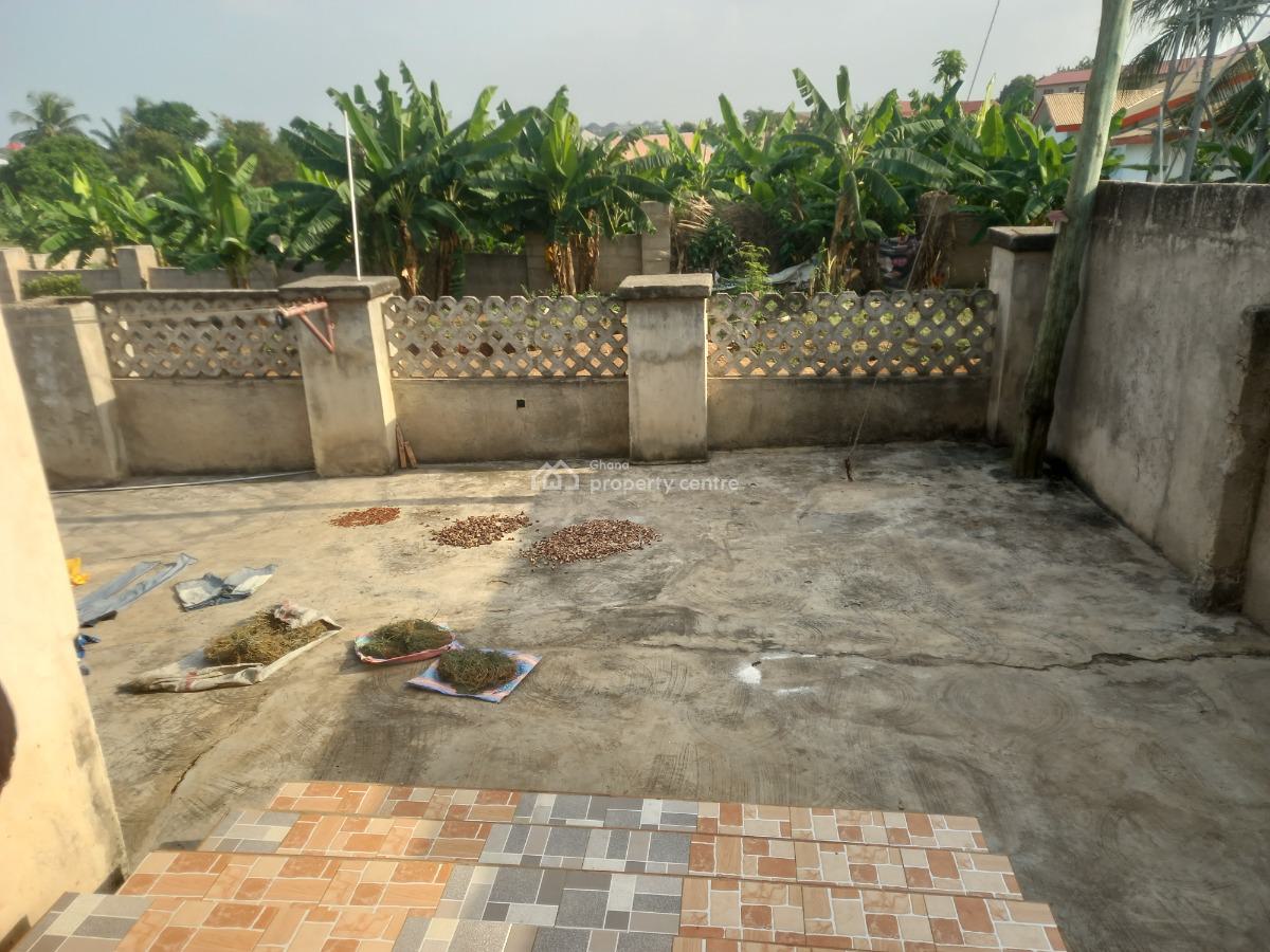 4 Bedrooms, Ntonso, Near The Girls Shs. Mampongteng Road., Kumasi Metropolitan, Ashanti, House for Sale