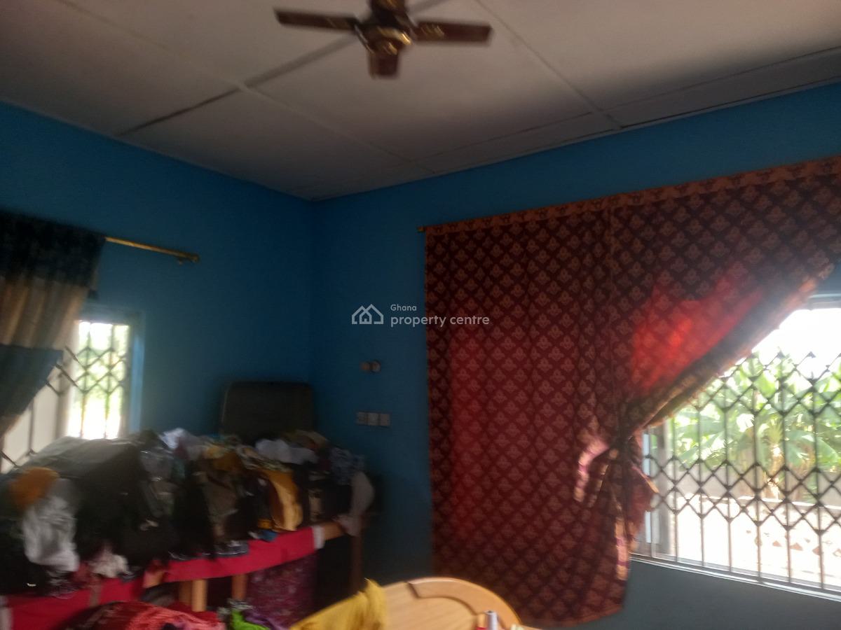 4 Bedrooms, Ntonso, Near The Girls Shs. Mampongteng Road., Kumasi Metropolitan, Ashanti, House for Sale