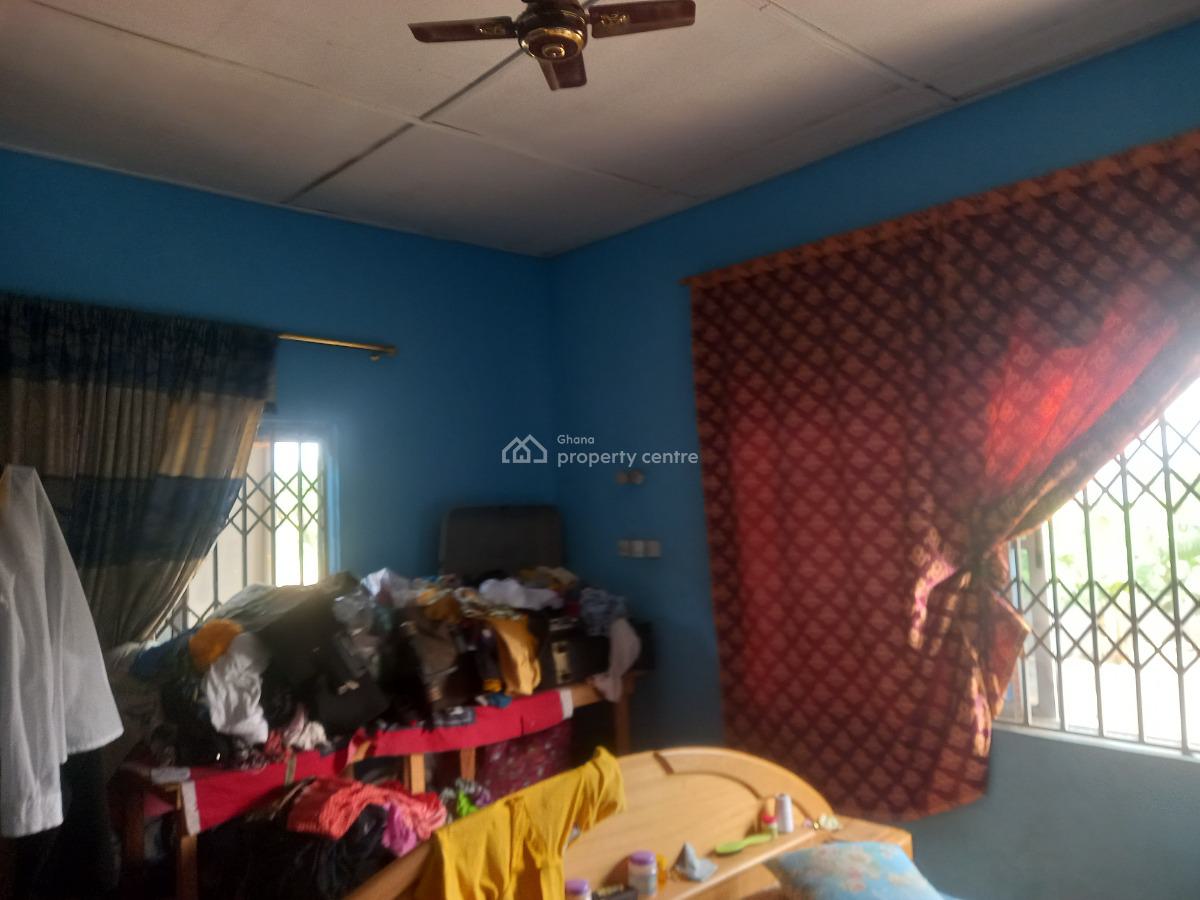 4 Bedrooms, Ntonso, Near The Girls Shs. Mampongteng Road., Kumasi Metropolitan, Ashanti, House for Sale