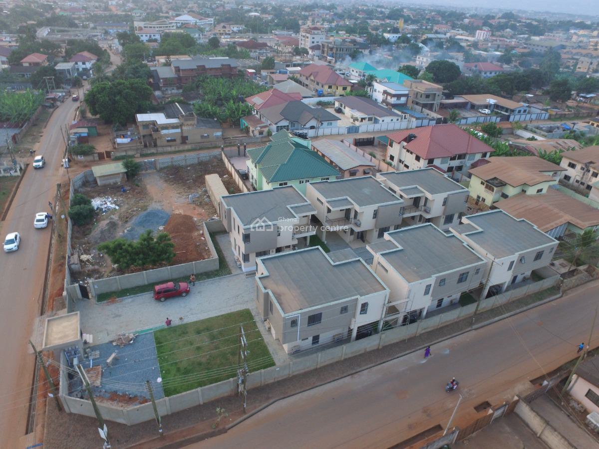 3 Bedroom Houses in a Gated Estate, Adenta, Adenta Municipal, Accra, Detached Duplex for Sale