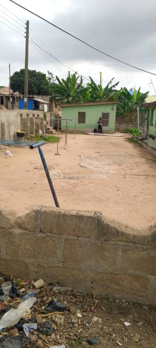 2units, Chamber & Hall Self Contain + 4units Chamber & Hall @ Ablekuma, Ablekuma Pentecost, Accra Metropolitan, Accra, House for Sale