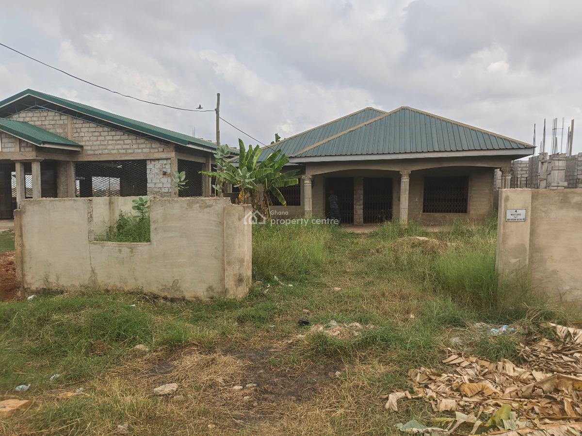 Uncompleted 3bedrooms House in Tema Community25, Tema Community25 Annex, Tema, Accra, House for Sale