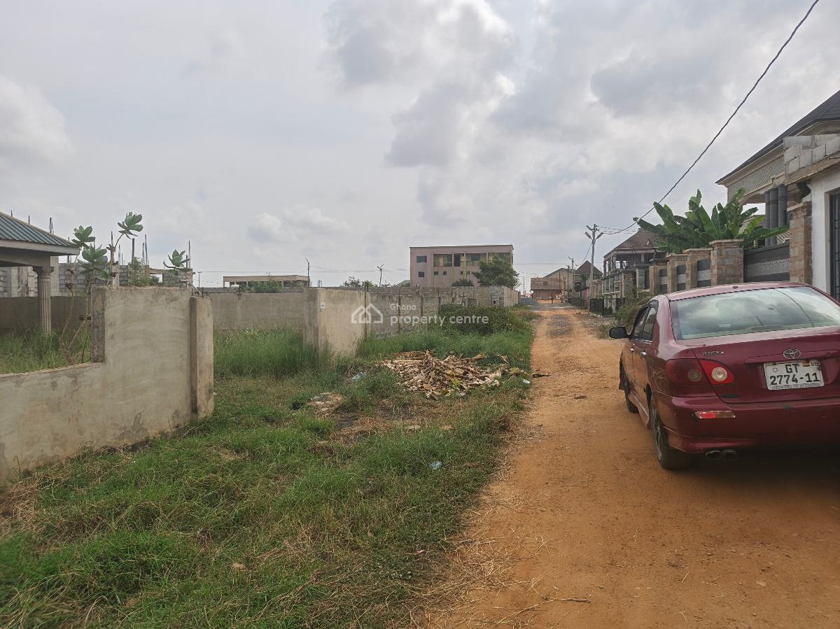 Uncompleted 3bedrooms House in Tema Community25, Tema Community25 Annex, Tema, Accra, House for Sale