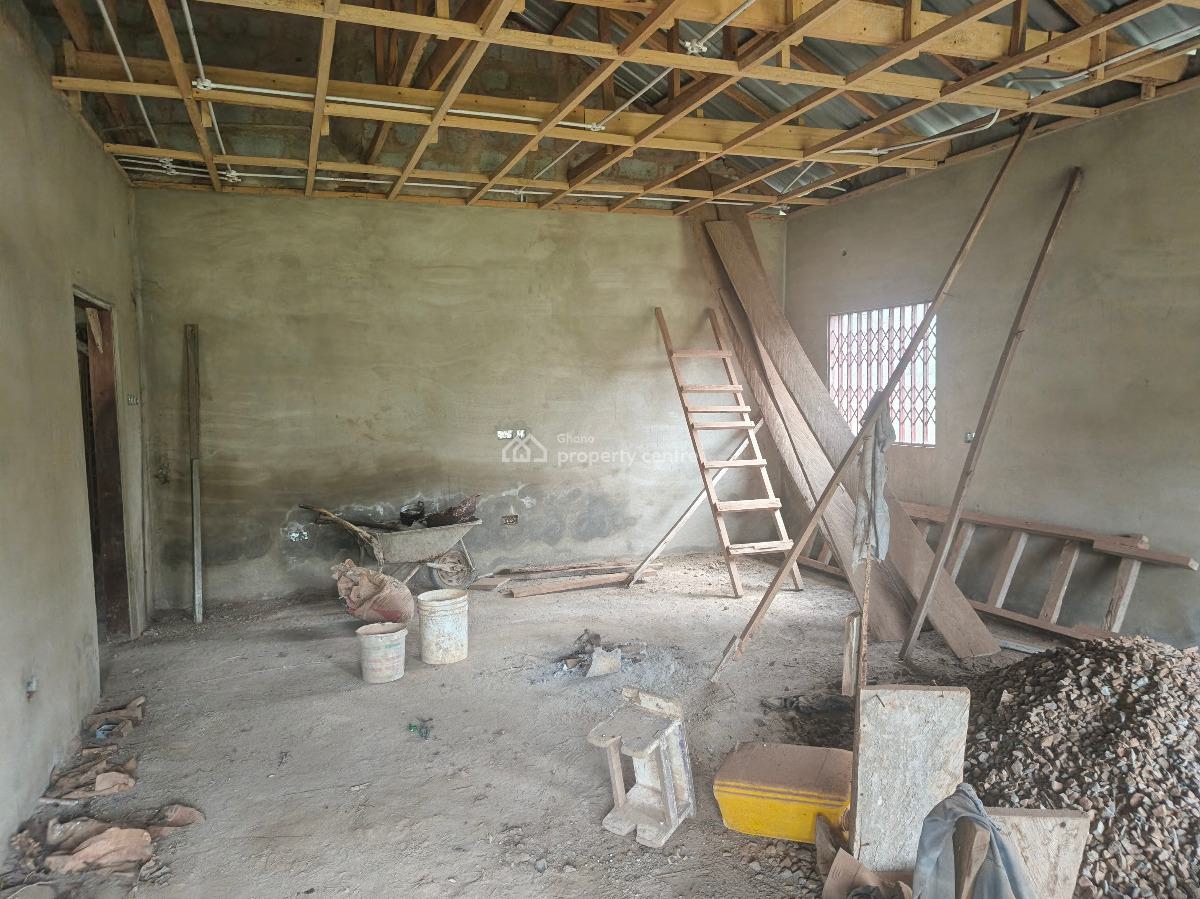 Uncompleted 3bedrooms House in Tema Community25, Tema Community25 Annex, Tema, Accra, House for Sale