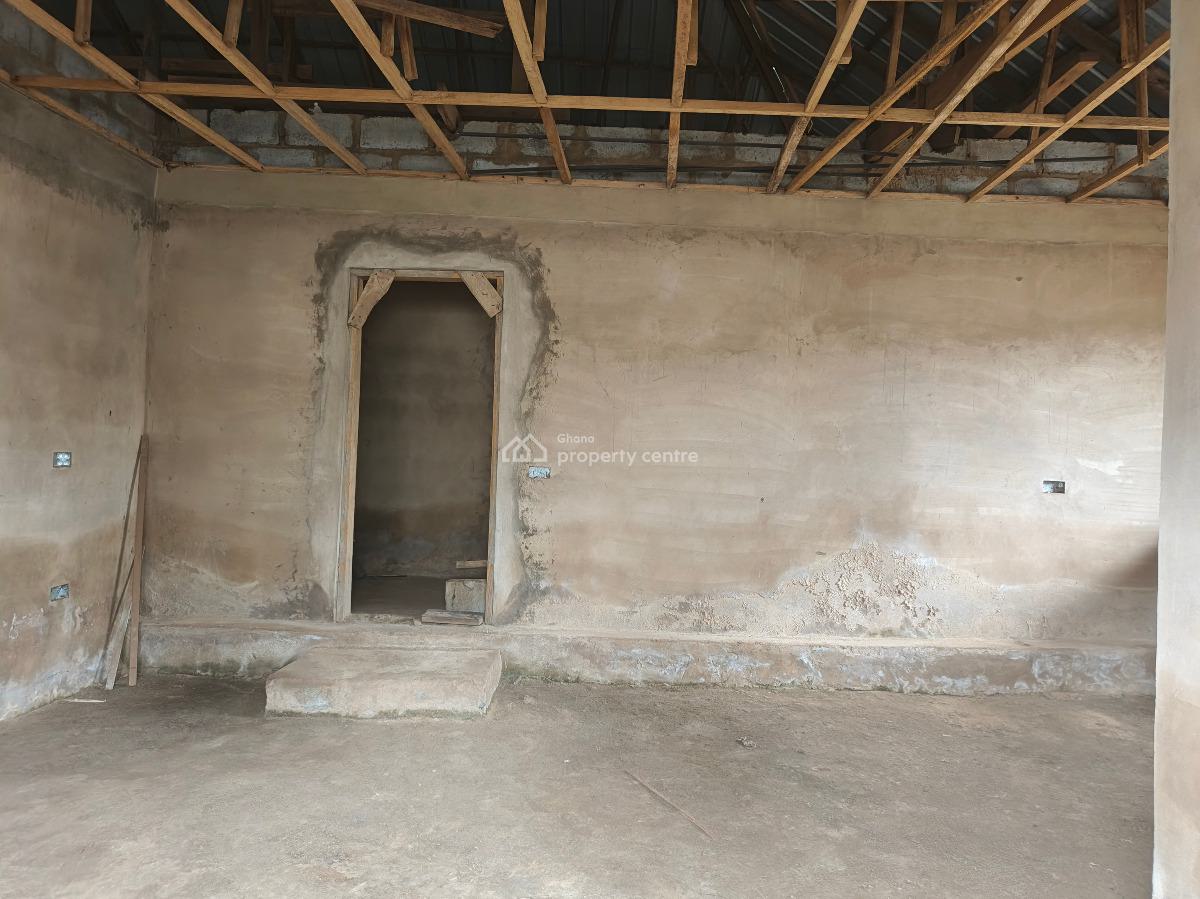 Uncompleted 3bedrooms House in Tema Community25, Tema Community25 Annex, Tema, Accra, House for Sale