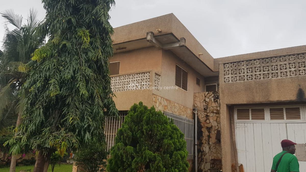 *8brm Storey House  on 1 & Half Plots @ Kwashieman*, Timber Market Area, Kwashieman, Accra, House for Sale