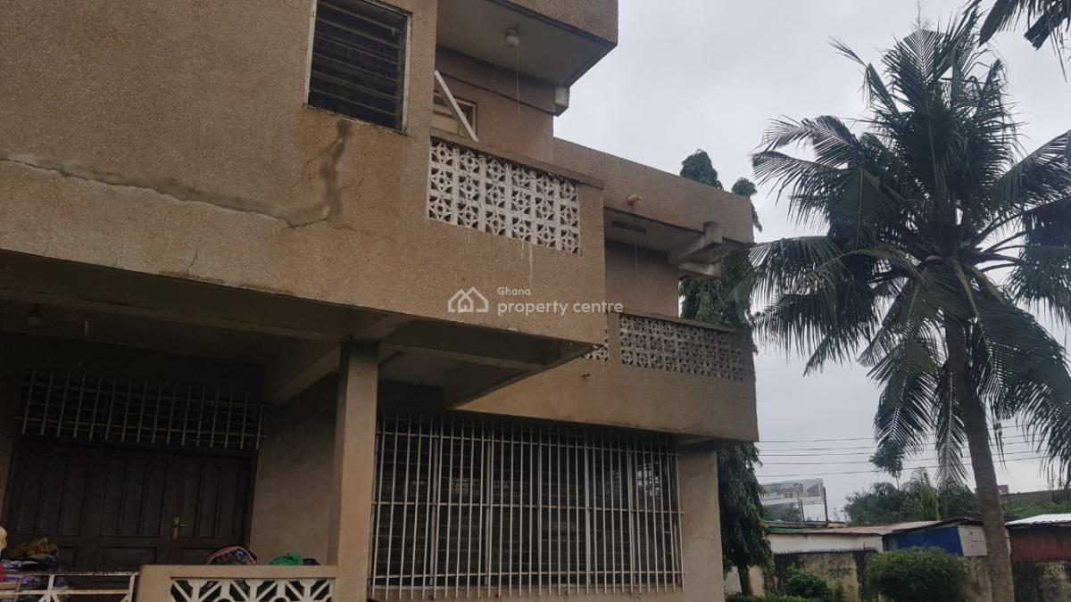 *8brm Storey House  on 1 & Half Plots @ Kwashieman*, Timber Market Area, Kwashieman, Accra, House for Sale