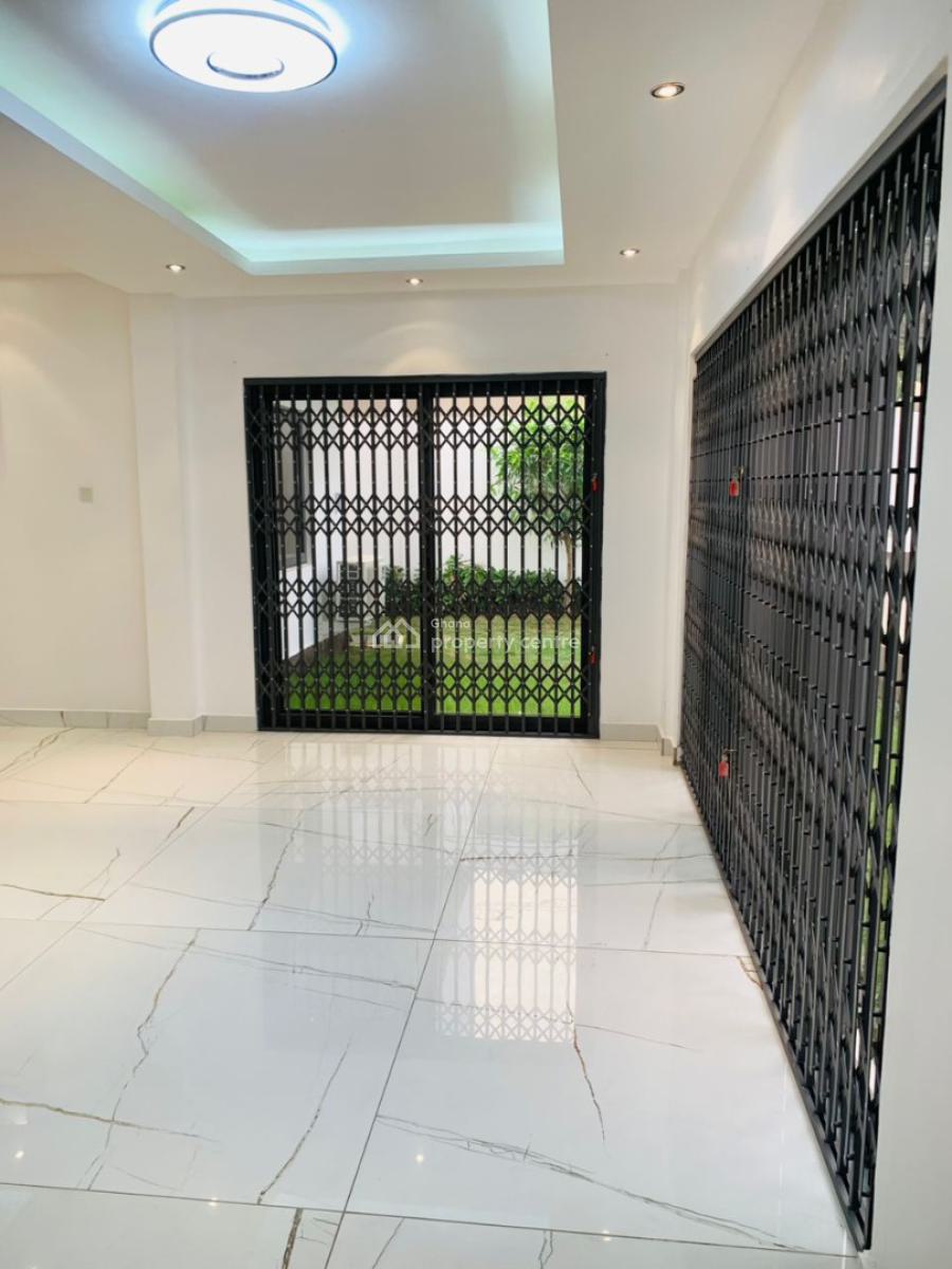 Executive  All Ensuit  4 Bedrooms, Airport Residential Area, Accra, House for Rent