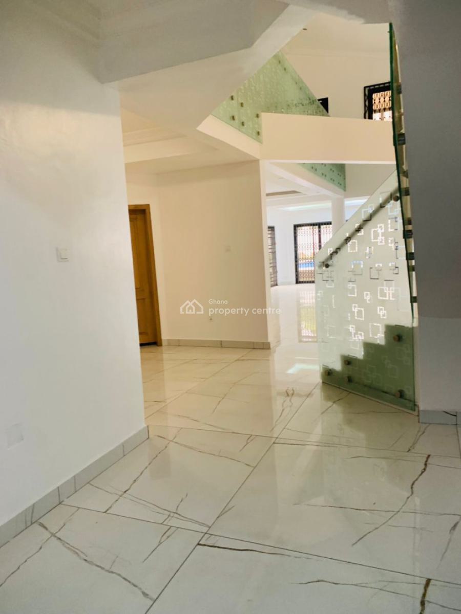 Executive  All Ensuit  4 Bedrooms, Airport Residential Area, Accra, House for Rent