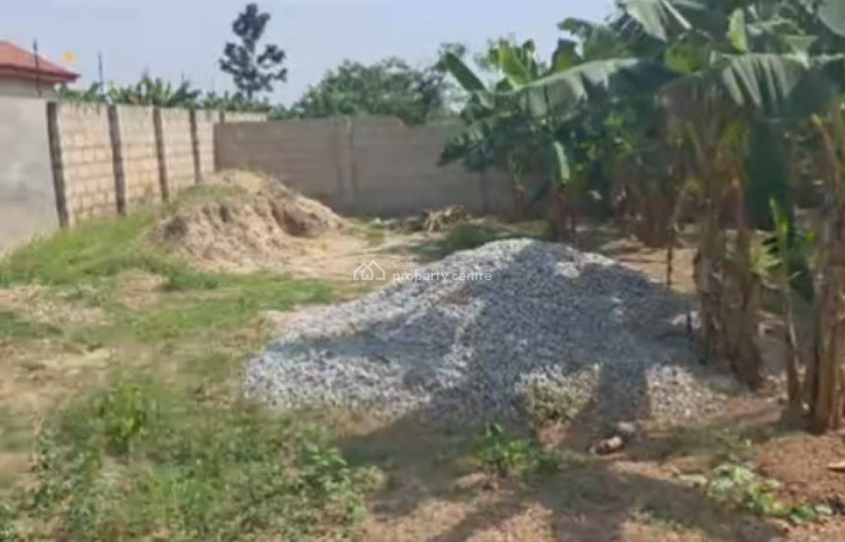 4 Bedrooms  ( Full Plot), Adankwame,  on Abrepo Asuofia Road, Kumasi Metropolitan, Ashanti, House for Sale