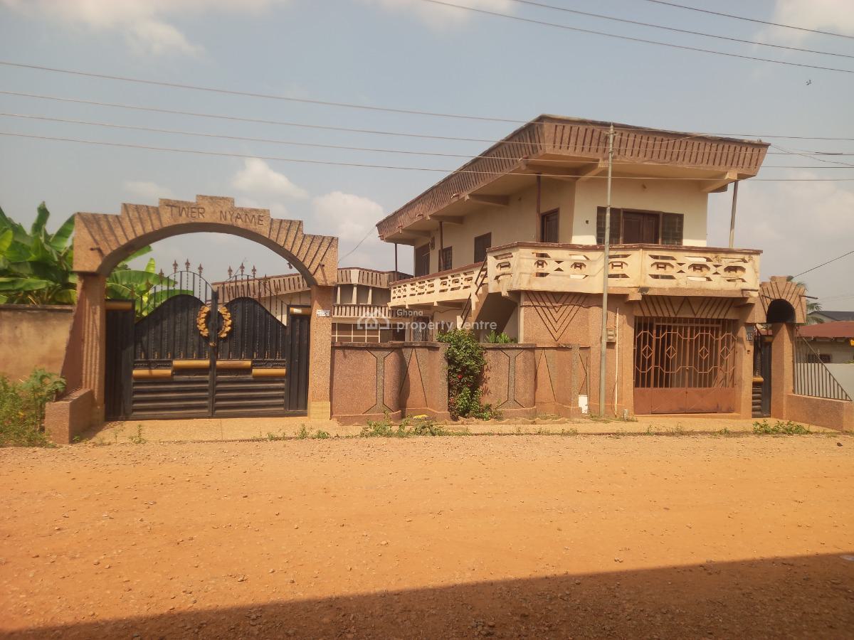 12 Bedrooms, Tanoso, Near Sofoline, Abuakwa., Kumasi Metropolitan, Ashanti, House for Sale