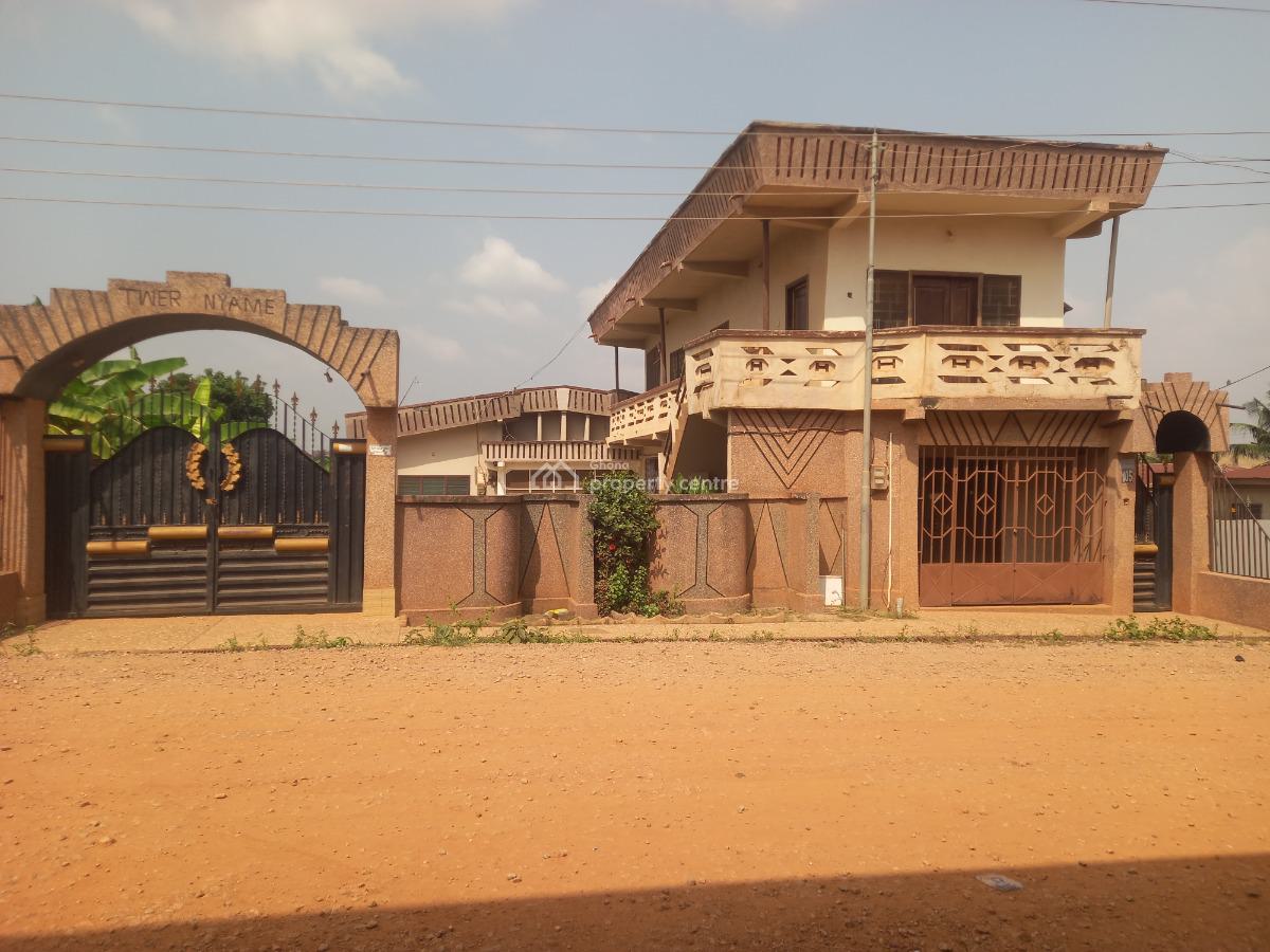 12 Bedrooms, Tanoso, Near Sofoline, Abuakwa., Kumasi Metropolitan, Ashanti, House for Sale