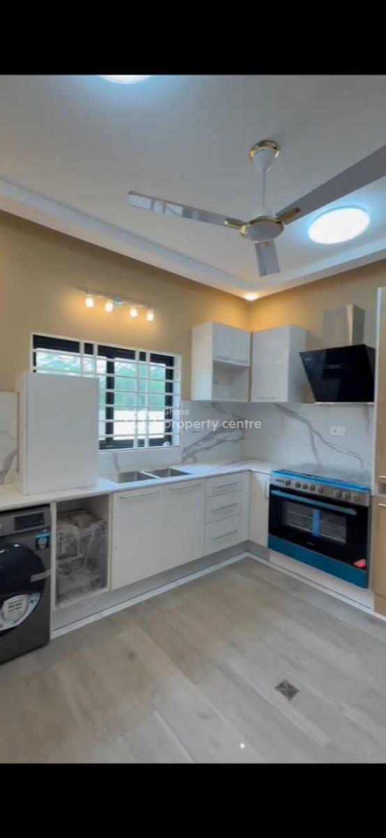 Executive All En-suite Gated Community 4 Bedroom, Spintex, Accra, Townhouse for Sale