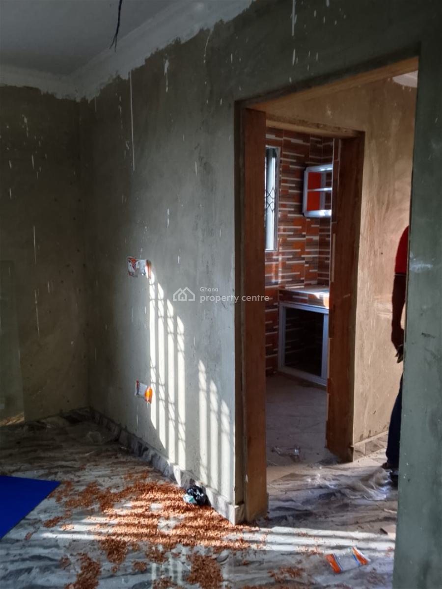 One Bedroom Self Contain, Teshie Bushroad Police Statoin, Teshie-nungua Estates, Accra, Mini Flat for Rent