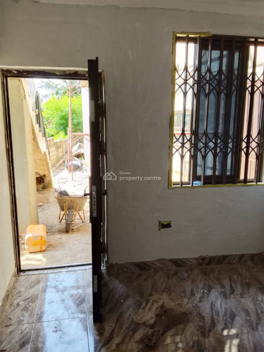 One Bedroom Self Contain, Teshie Bushroad Police Statoin, Teshie-nungua Estates, Accra, Mini Flat for Rent