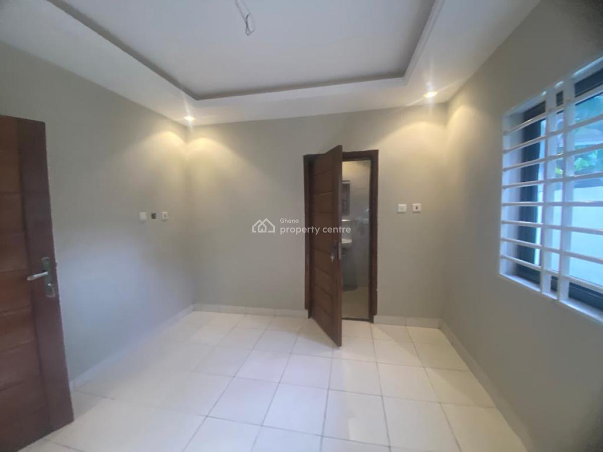 Executive 3 Bedrooms House, Ghana Flag, Oyarifa, La Nkwantanang Madina Municipal, Accra, House for Rent