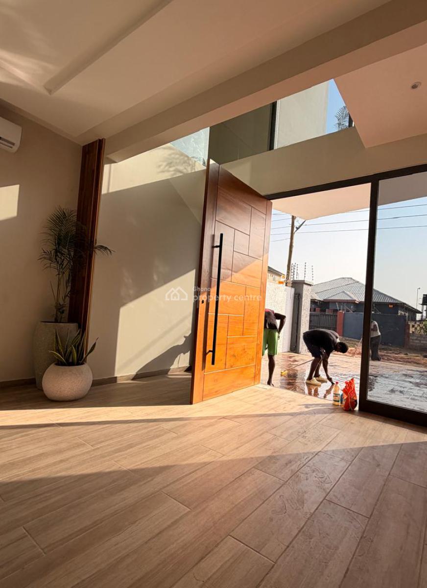 4 Bedroom House, Prayer Road New Legon, Adenta Municipal, Accra, Townhouse for Sale