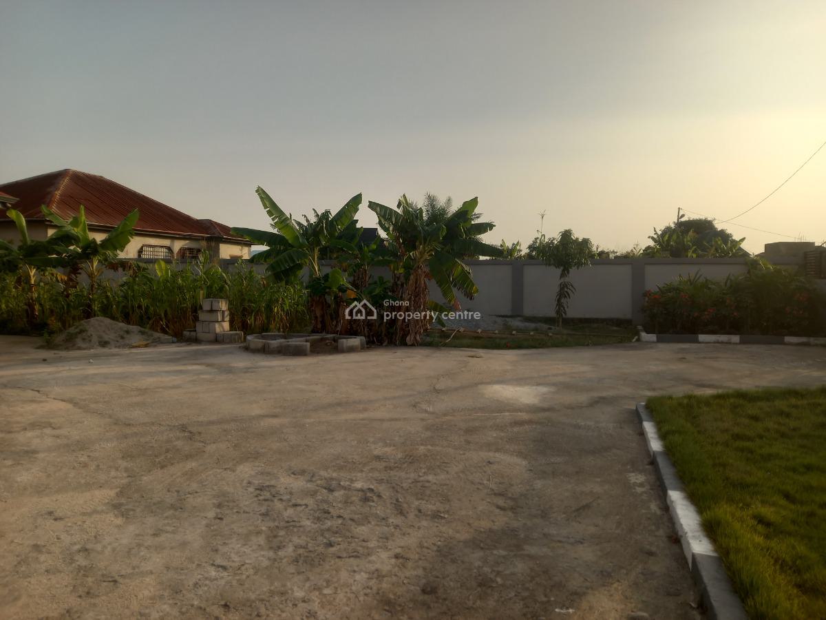 4 Bedrooms, Aputuogya,  on Atonsu Lake Road., Kumasi Metropolitan, Ashanti, House for Sale