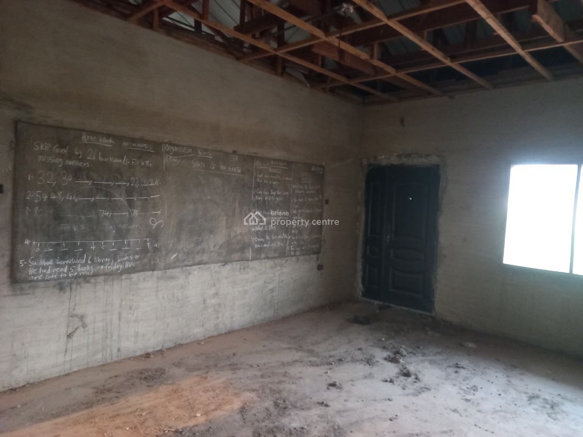 School   ( on 7 Plots), Ejisu Abenase., Ejisu-juaben Municipal, Ashanti, Commercial Property for Sale