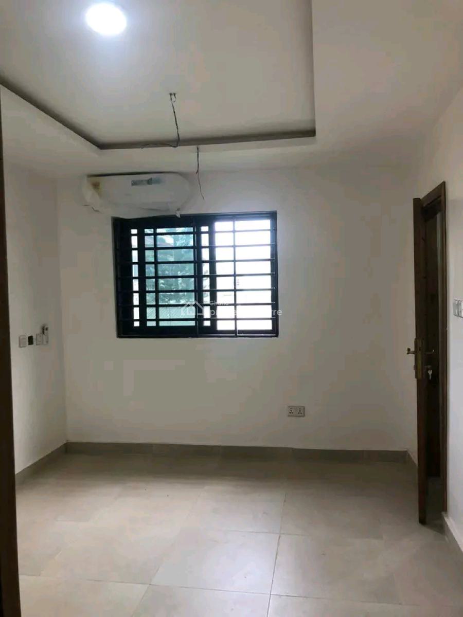 Executive 2-bedroom Apartment @ Bushroad, Bushroad, Teshie-nungua Estates, Accra, Apartment for Rent