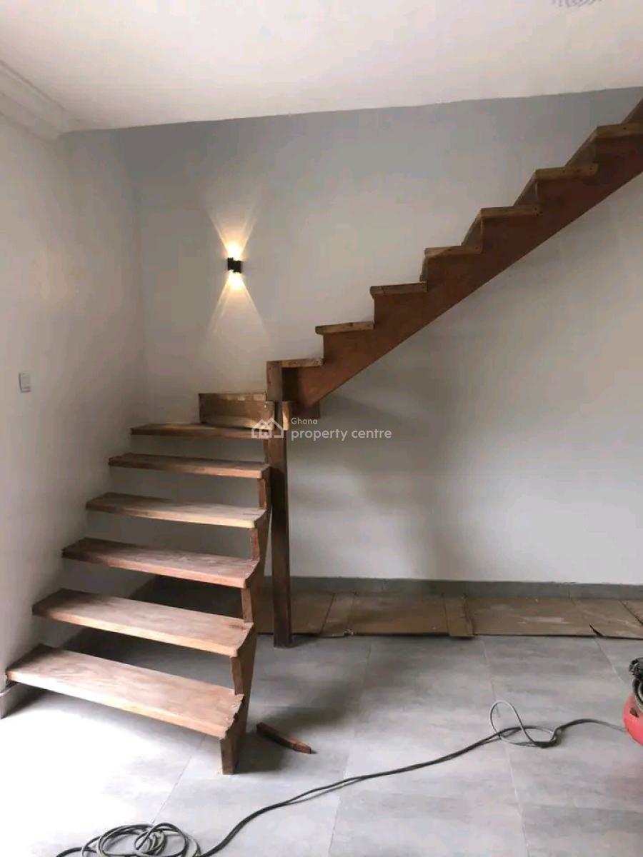 Executive 2-bedroom Apartment @ Bushroad, Bushroad, Teshie-nungua Estates, Accra, Apartment for Rent