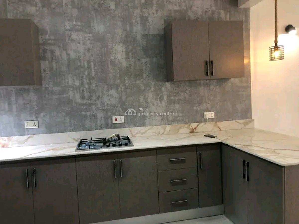 Executive 2-bedroom Apartment @ Bushroad, Bushroad, Teshie-nungua Estates, Accra, Apartment for Rent