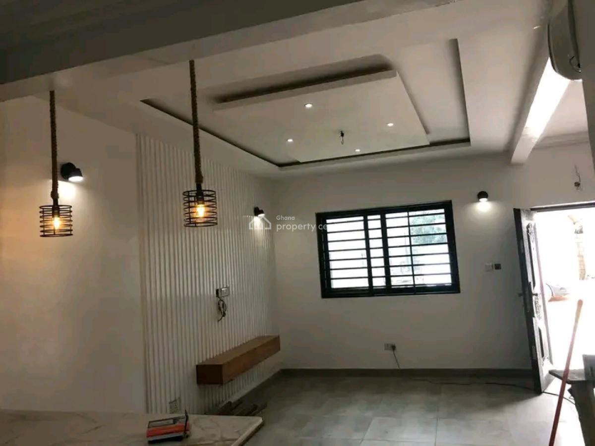 Executive 2-bedroom Apartment @ Bushroad, Bushroad, Teshie-nungua Estates, Accra, Apartment for Rent