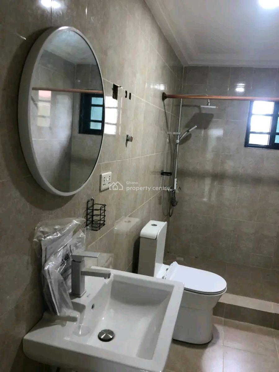 Executive 2-bedroom Apartment @ Bushroad, Bushroad, Teshie-nungua Estates, Accra, Apartment for Rent