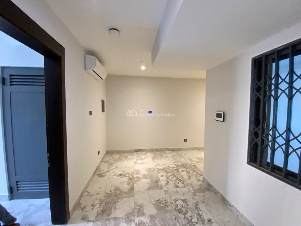 Luxury 4 Bedrooms Penthouse, Boundary Road, East Legon, Accra, Townhouse for Rent