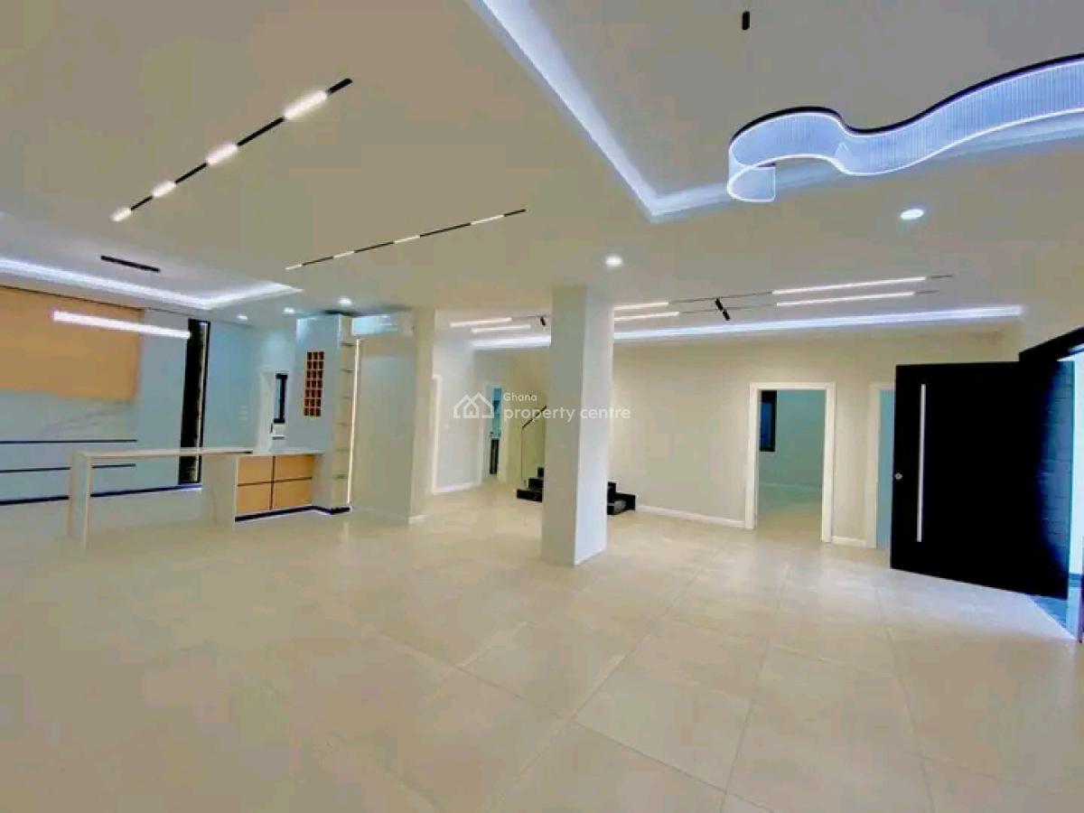 Executive 5-bedroom House @ East Airport, East Airport, Airport Residential Area, Accra, House for Sale