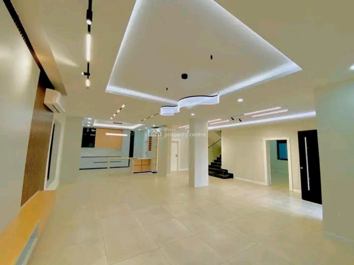 Executive 5-bedroom House @ East Airport, East Airport, Airport Residential Area, Accra, House for Sale