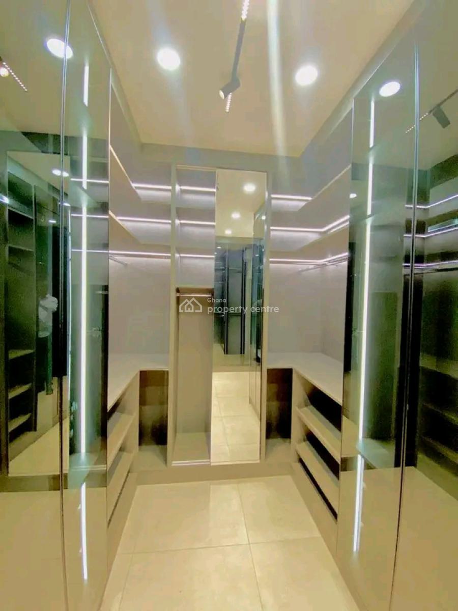 Executive 5-bedroom House @ East Airport, East Airport, Airport Residential Area, Accra, House for Sale